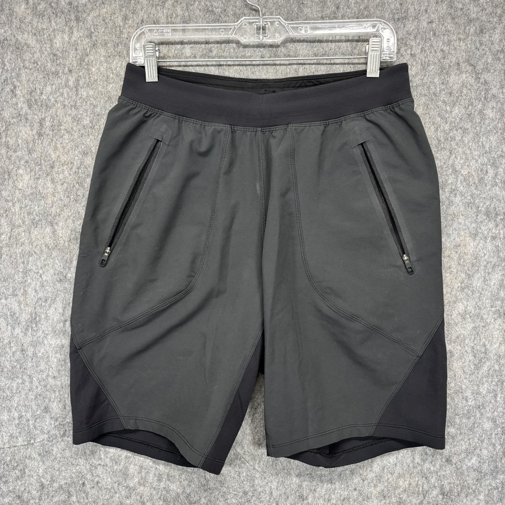 Lululemon Shorts Men's Medium Black Pockets Gym Train Athleisure 9" LM7A39S - Picture 1 of 10